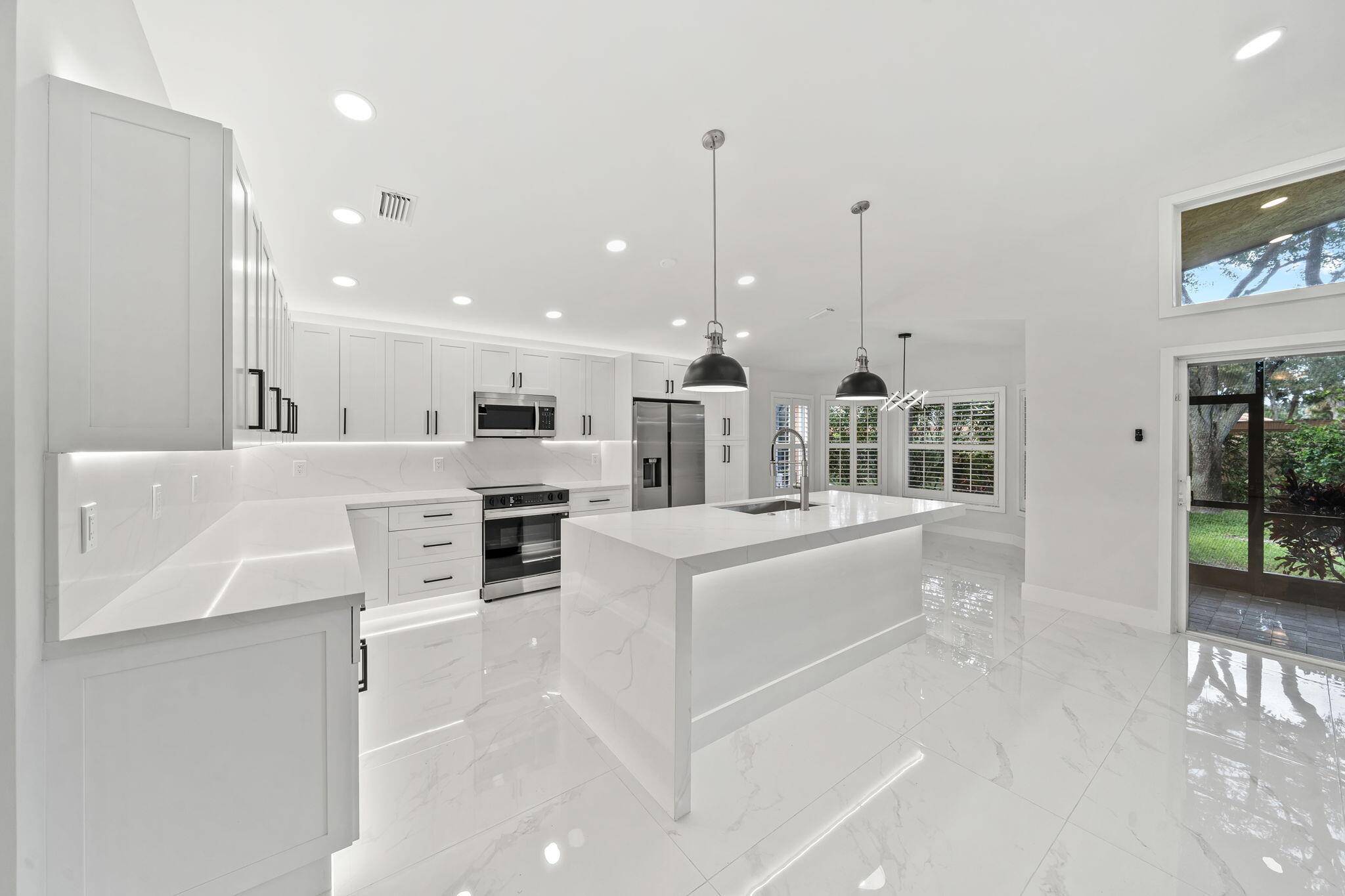 Welcome to 7273 Kea Lani Drive, located in the prestigious 55 community of Valencia Isles.