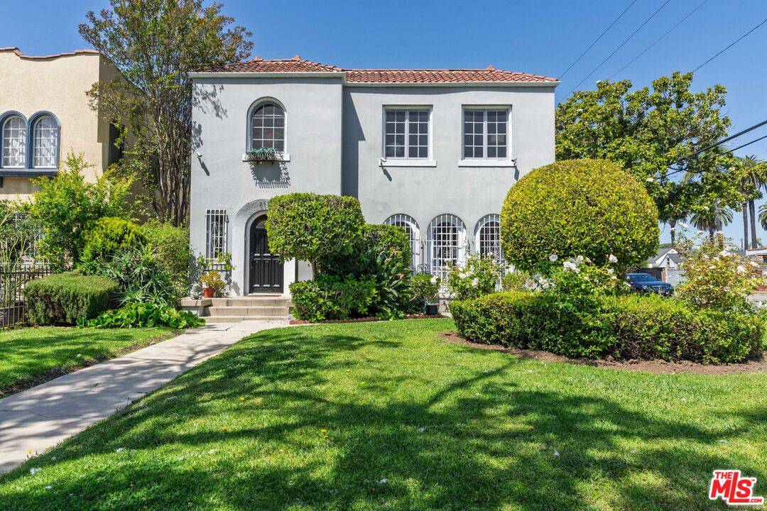 253  N Irving Blvd 4BR Mid Wilshire La
