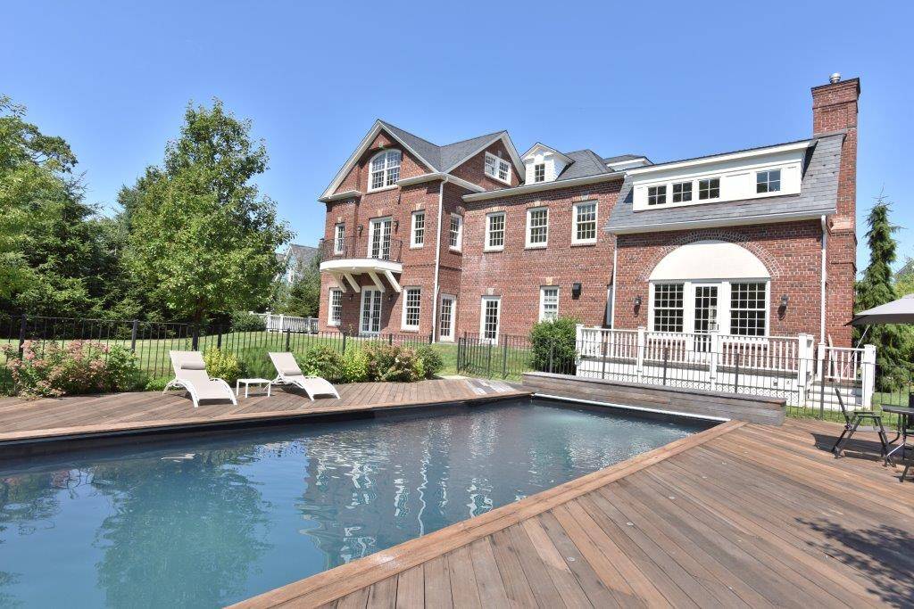 Nestled in the heart of The Bronx, New York, this stunning property located at 5020 Grosvenor Ave was built in 2015 and boasts a luxurious and modern single family home ...