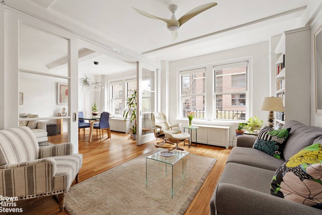 Welcome home to Residence 4E at 245 West 107th Street.