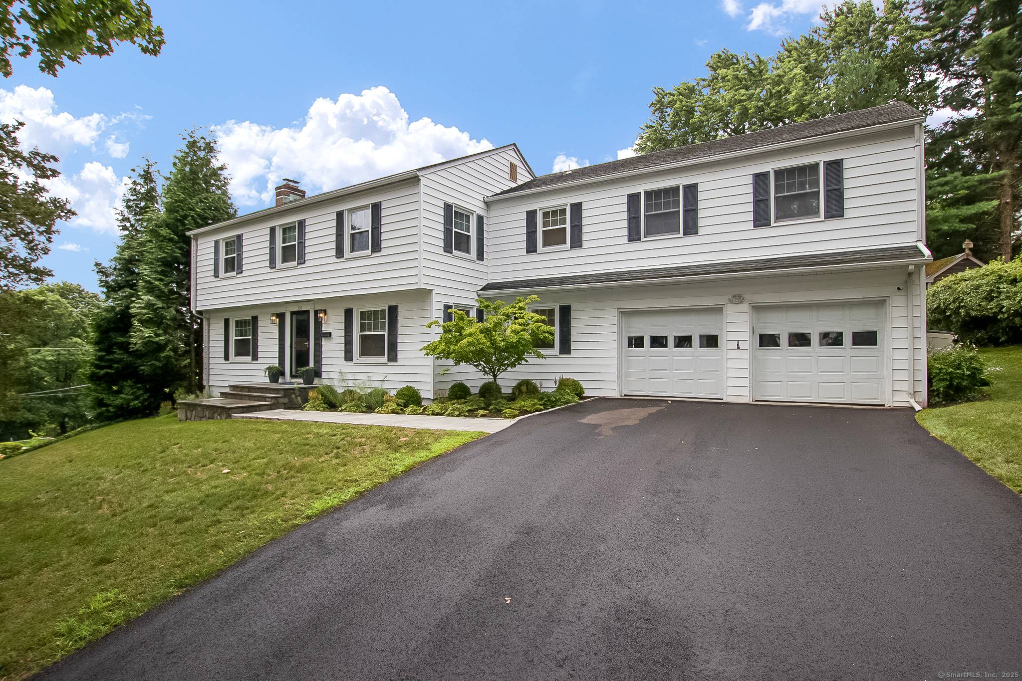 Stunning updated Colonial !