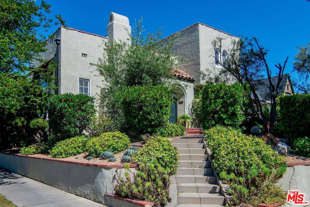 503  N Plymouth Blvd 3BR Mid Wilshire La