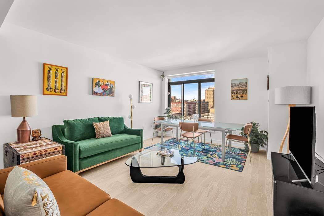 Spacious amp ; Bright One Bedroom Penthouse with Washer Dryer Mint Condition Tax Abatement This sun filled penthouse offers an open layout with generous living and dining space, oversized floor ...