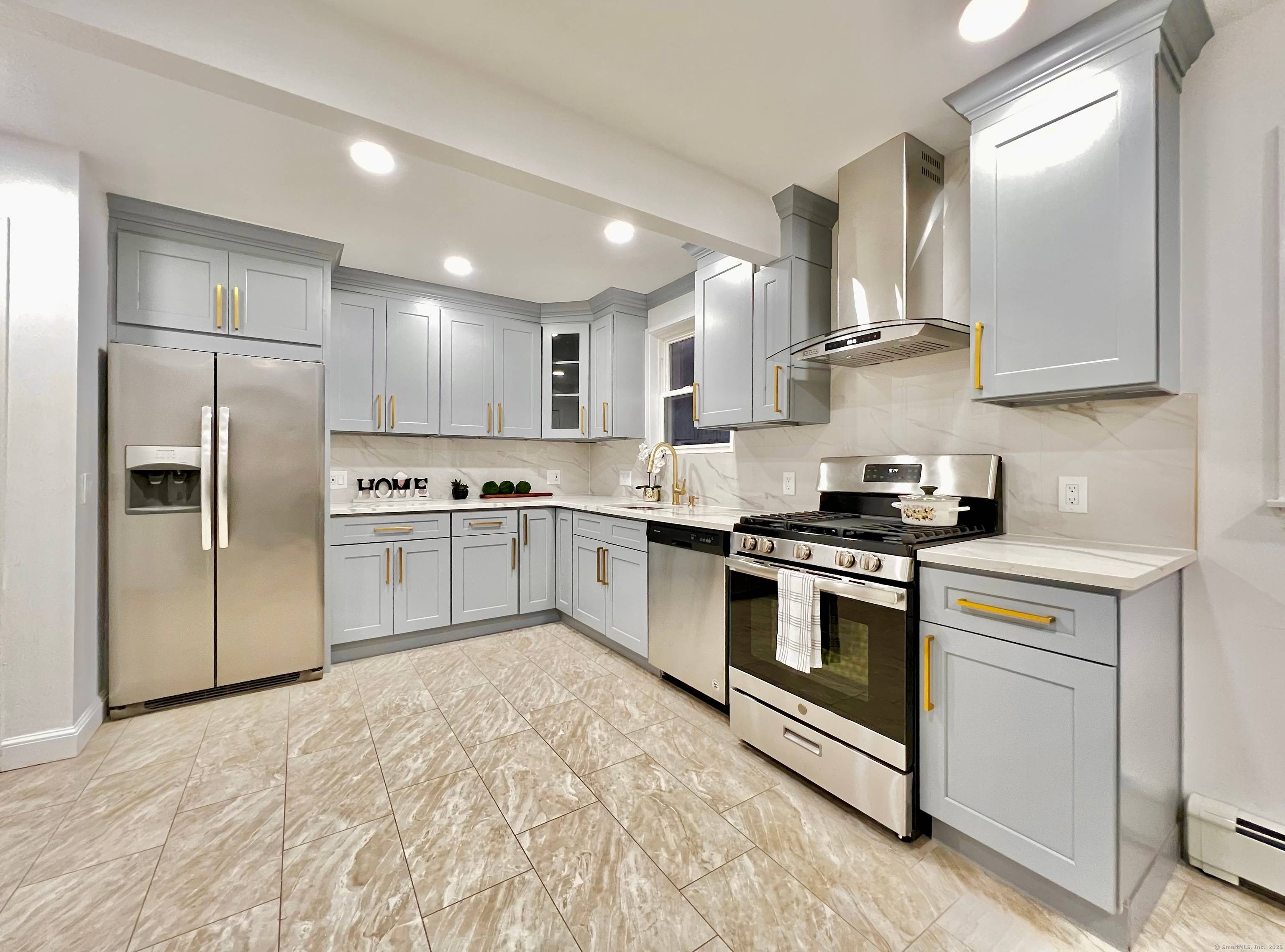 PRIME LOCATION.. ! One minute from Stratford and close to Shopping Centers and Public transportation.