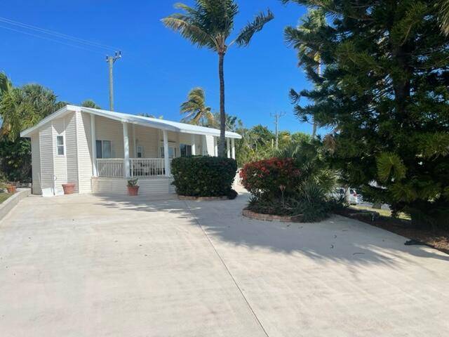 Welcome to Juno Ocean Walk RV Resort, a 5 star RV resort, quietly located within walking distance of Juno Beach, Juno Ocean fishing pier, Bluffs shopping center, Publix, and many ...