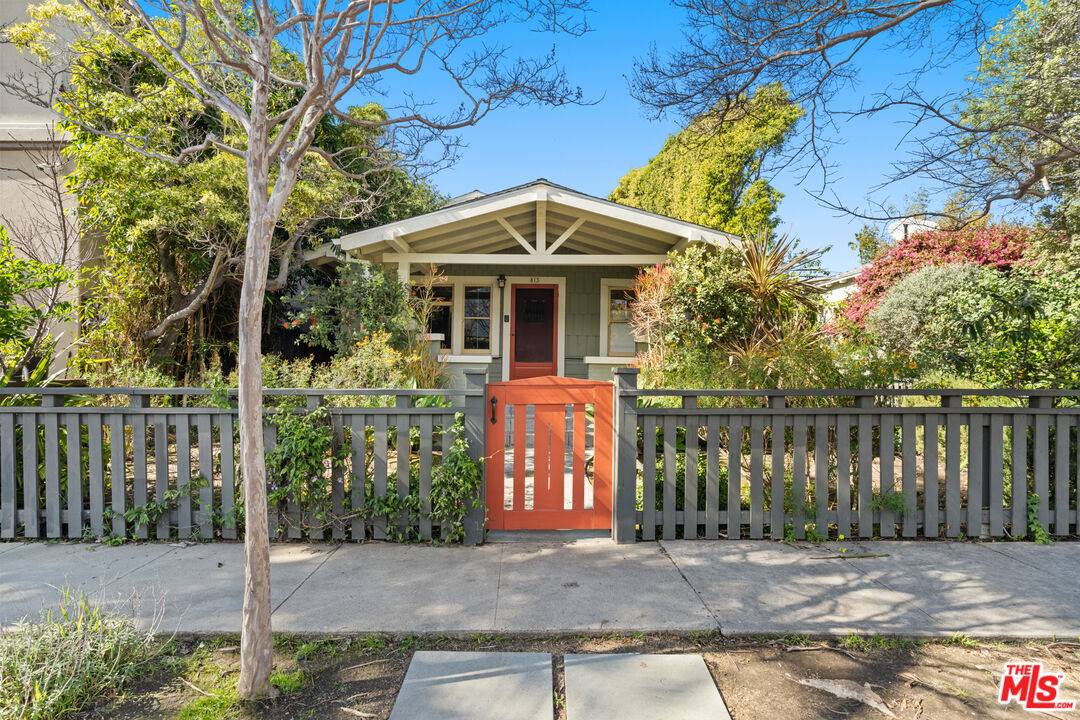 813   Crestmoore Pl 4BR Marina Del Rey La