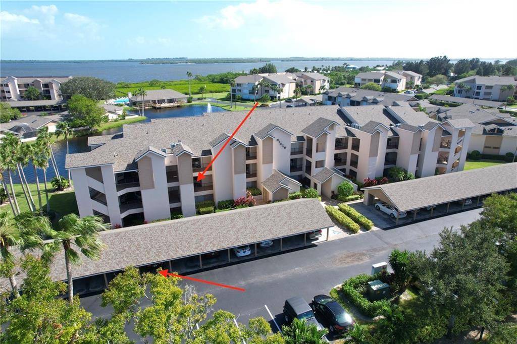 2nd floor condo with breathtaking lake and river views !