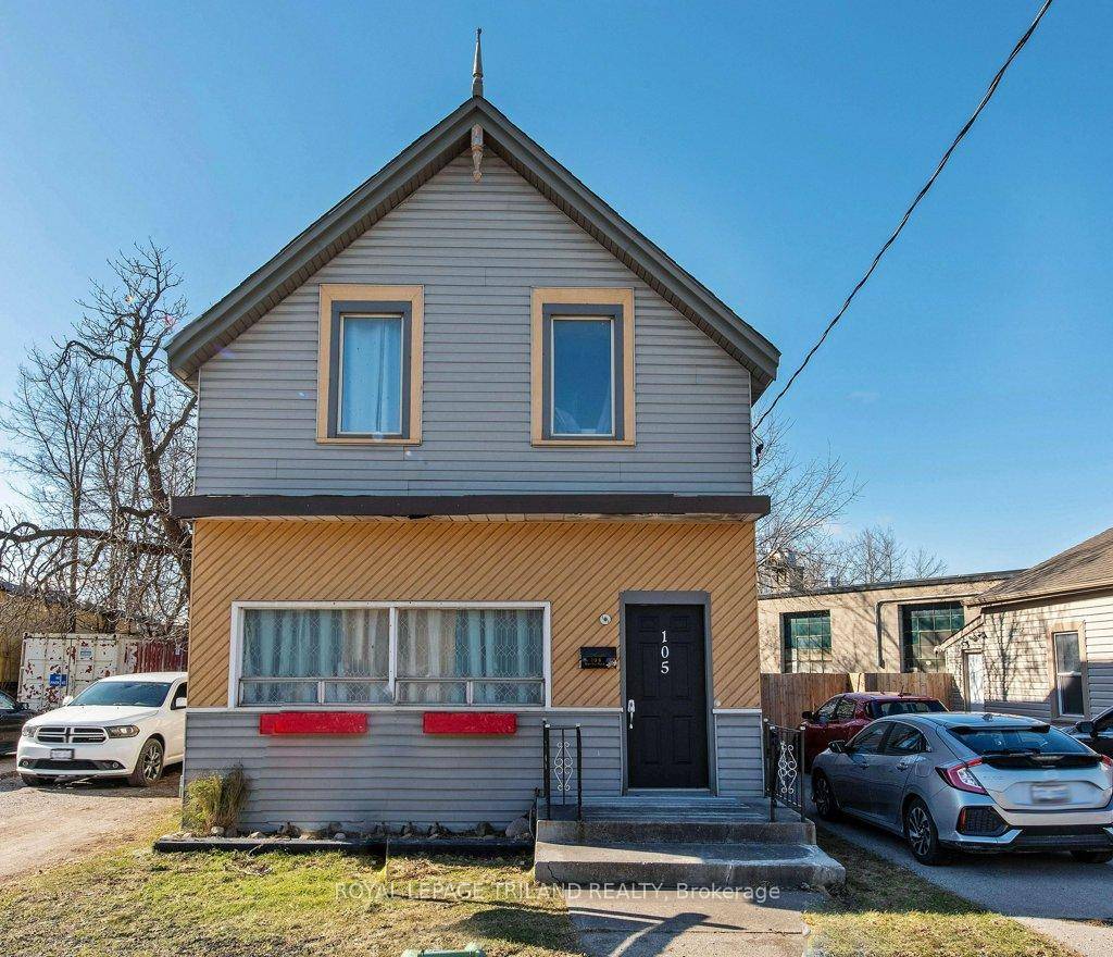 Fully separate legal duplex in the heart of SoHo, Hamilton Road, East London.