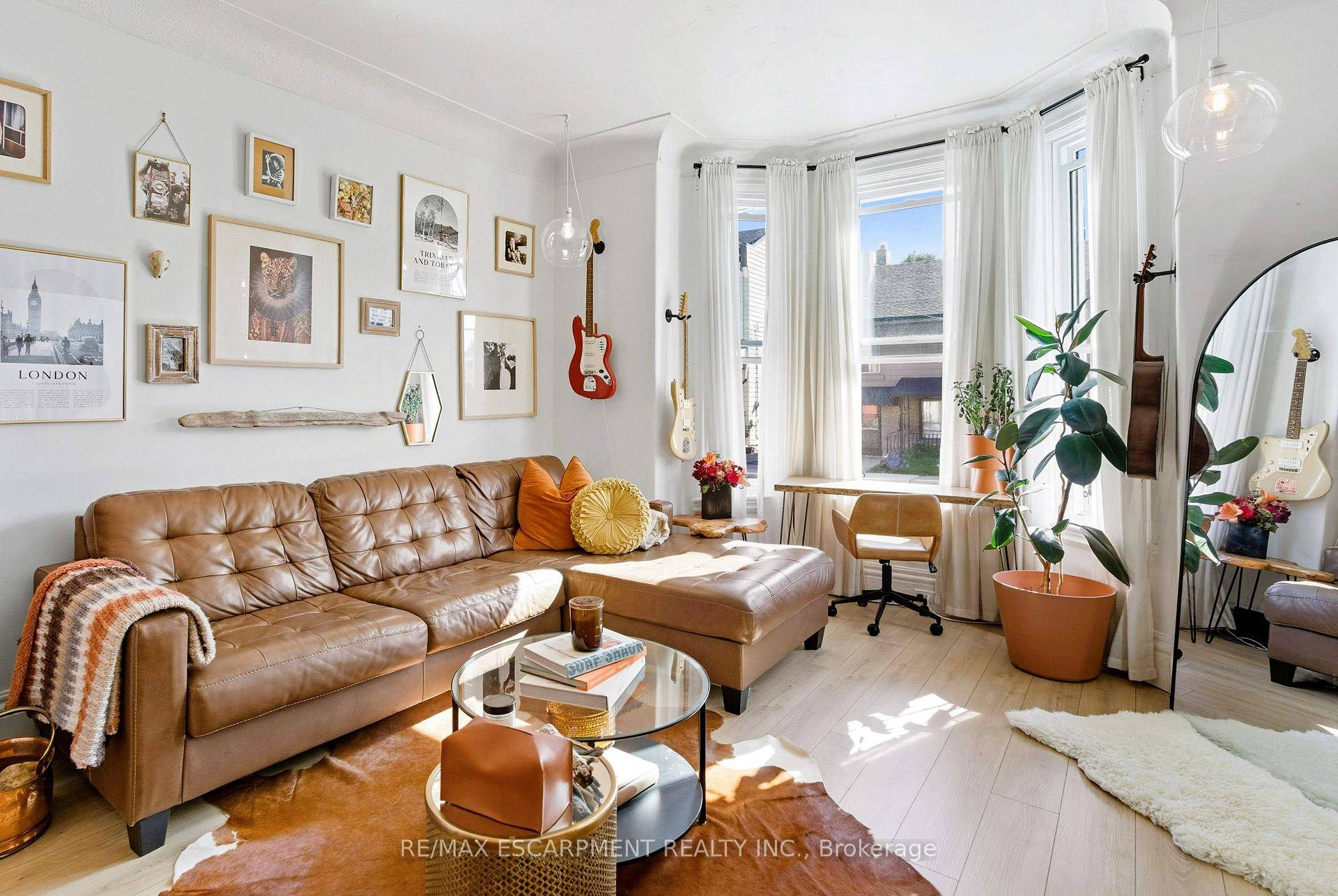 Welcome home to 249 Bay St.