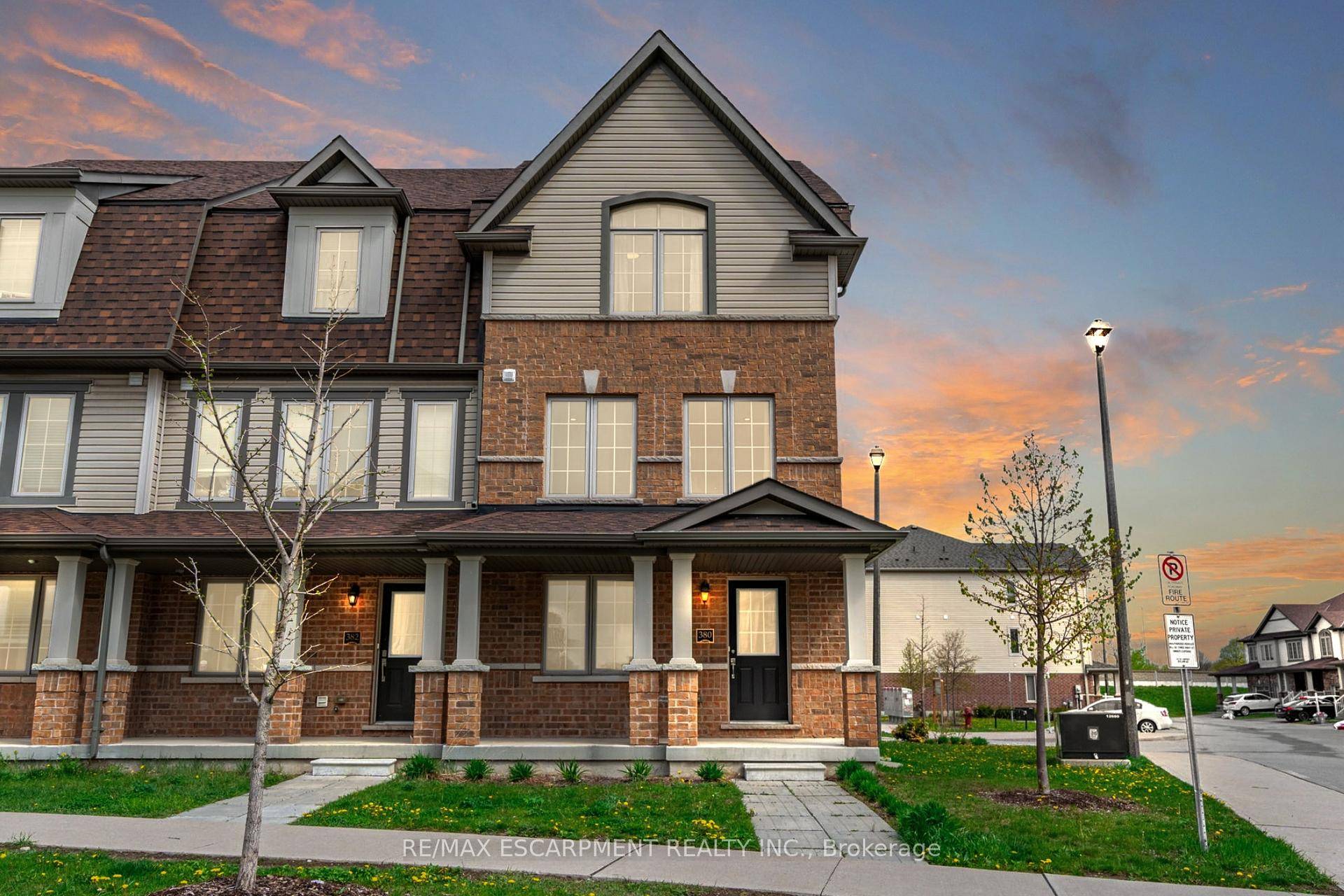 Large, beautiful and newly upgraded end unit townhome with 4 bedrooms, 2.