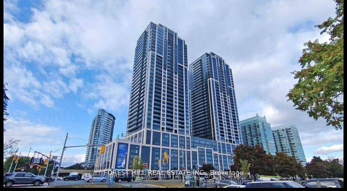 Waterfront Living At Its Finest !