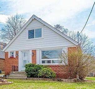 One Large Bedroom in a 6 Bedroom HomeShared kitchen and bathroom.