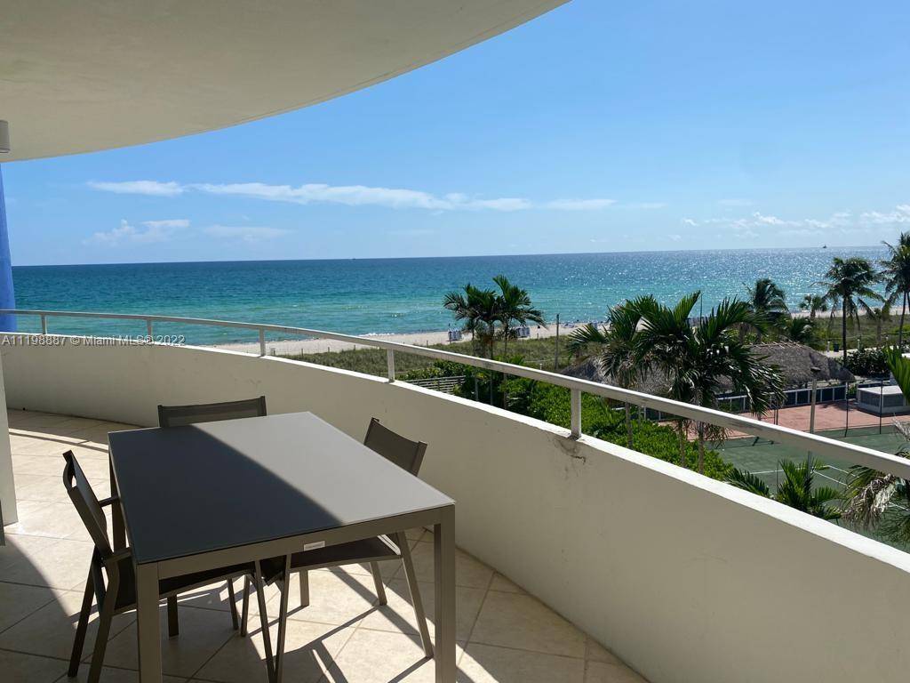 PARADISE AT IT'S BEST IN THIS DIRECT OCEAN FRONT WITH A TOTAL OF 1, 360 SQFT.
