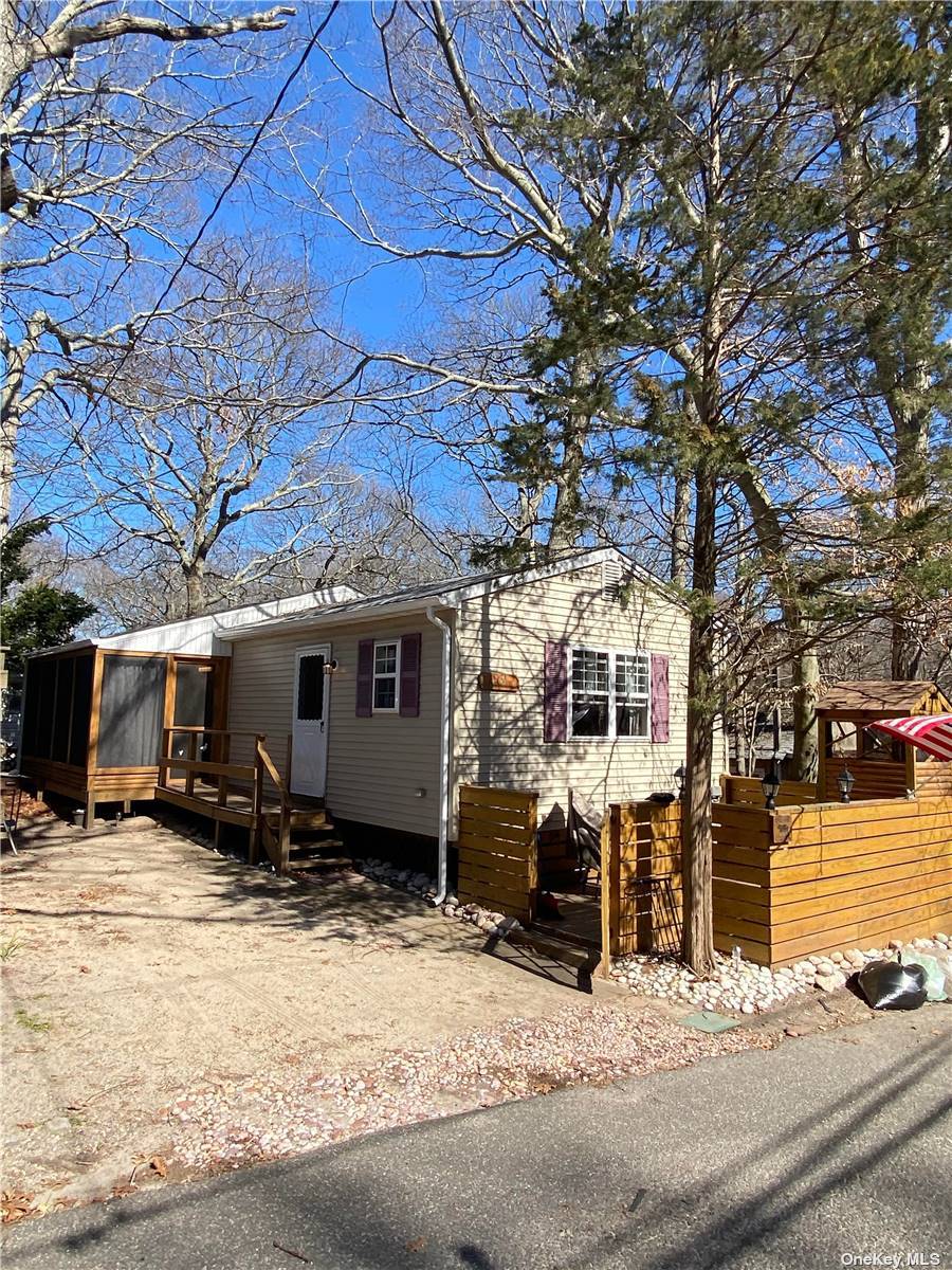 Newly Renovated Beach Cottage In Woodcliff Park !