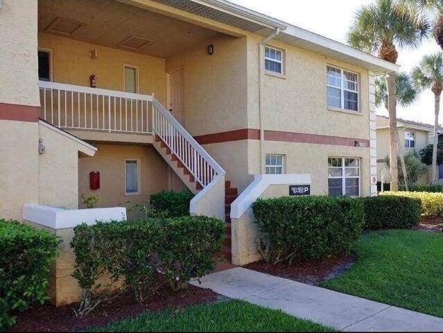 One of the best deals in Midport Place II for an updated, ground floor corner unit with parking conveniently right next to the front door.
