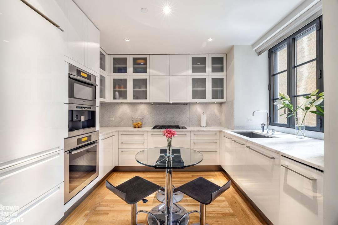 Move right into this incredibly special 3 bedroom 3 bathroom condominium in the heart of the Upper East Side.