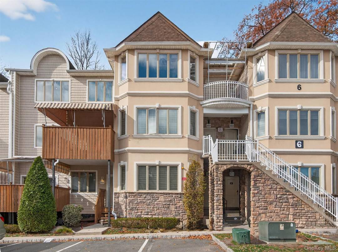 Welcome to this spacious 4 bedroom, 2.