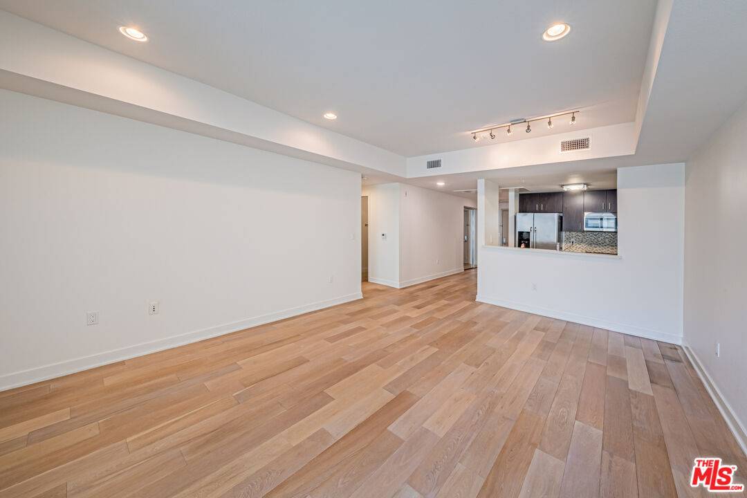 436 S Virgil AVE 2BR La