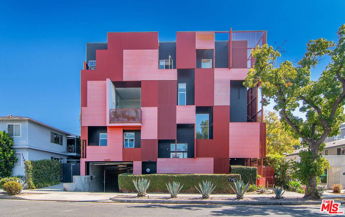 1140 N Formosa Ave 2BR Hollywood Hills East La