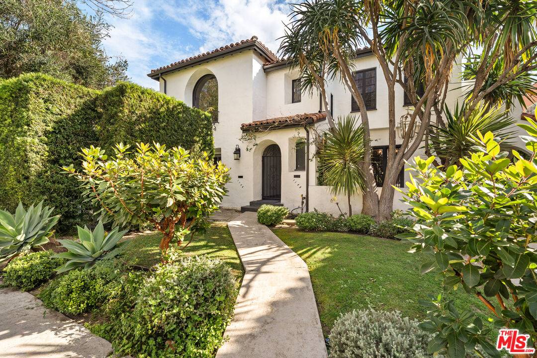 1146 S Hayworth Ave 3BR Beverlywood La