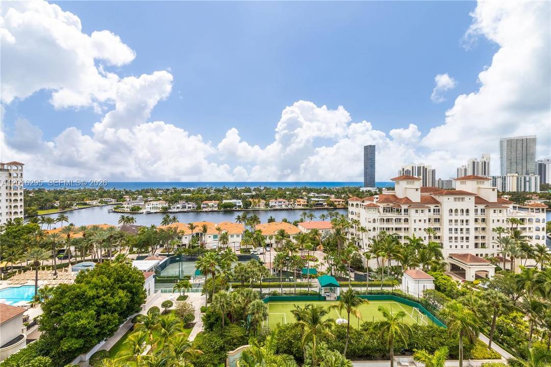 14th Floor Porto Vita Intracoastal amp ; Ocean Views Priced for the Buyer Who Sees Potential Needs paint, buffed floors, and new carpets that's it.