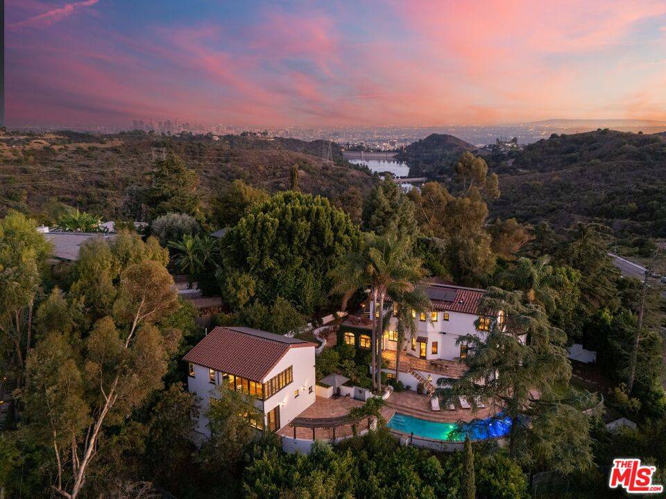 3527   Wonder View Dr 6BR Hollywood Hills East La
