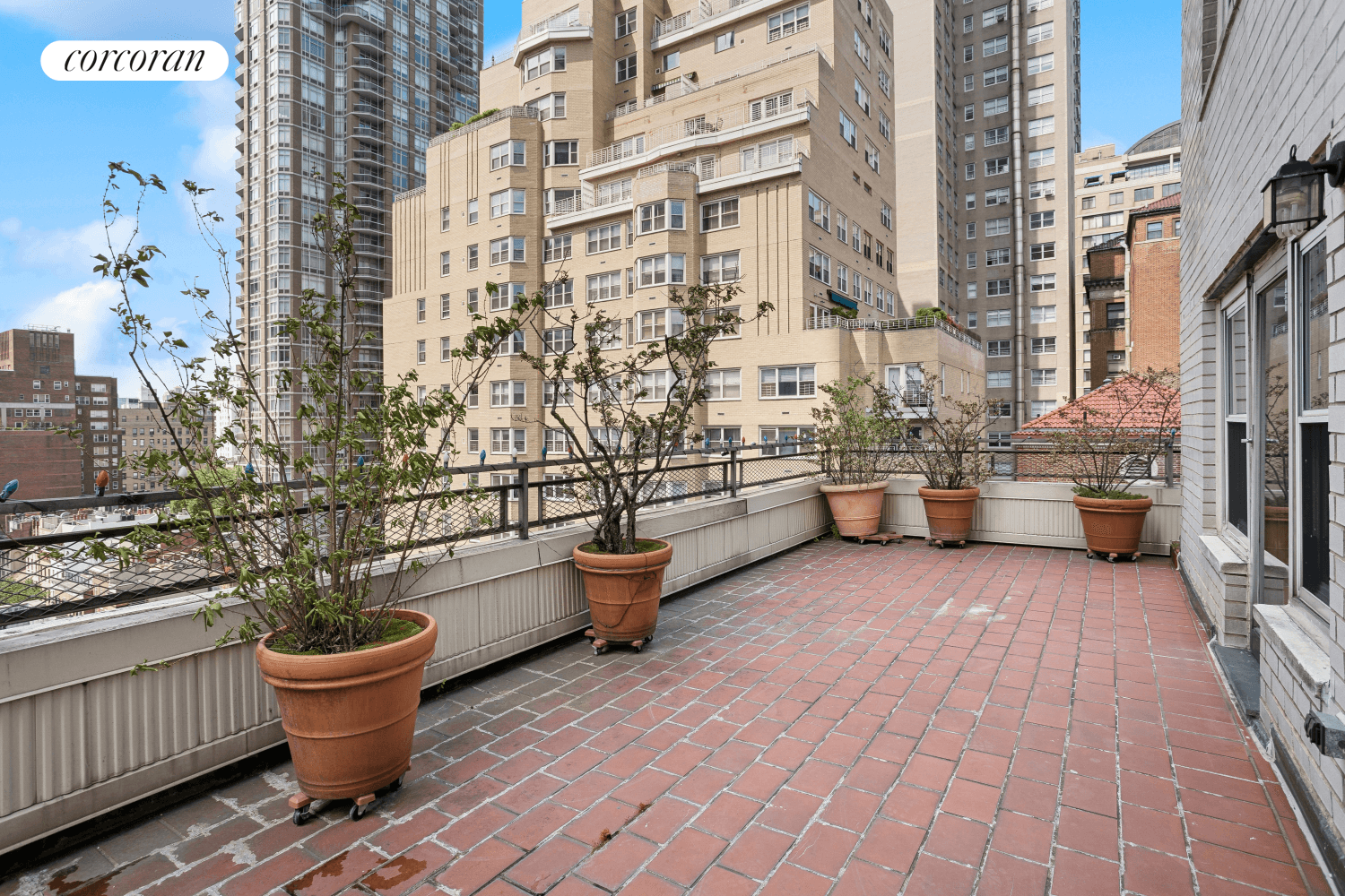OPEN HOUSE SUN January 19th from 12pm 1pm by appointment !