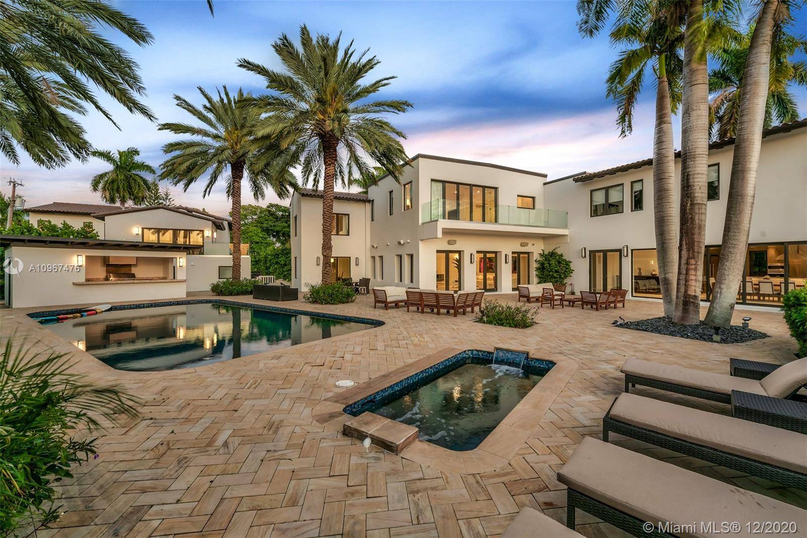 2700 N Bay Rd Residential Florida