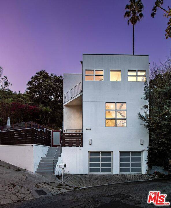 2465  N Gower St 4BR Hollywood Hills East La