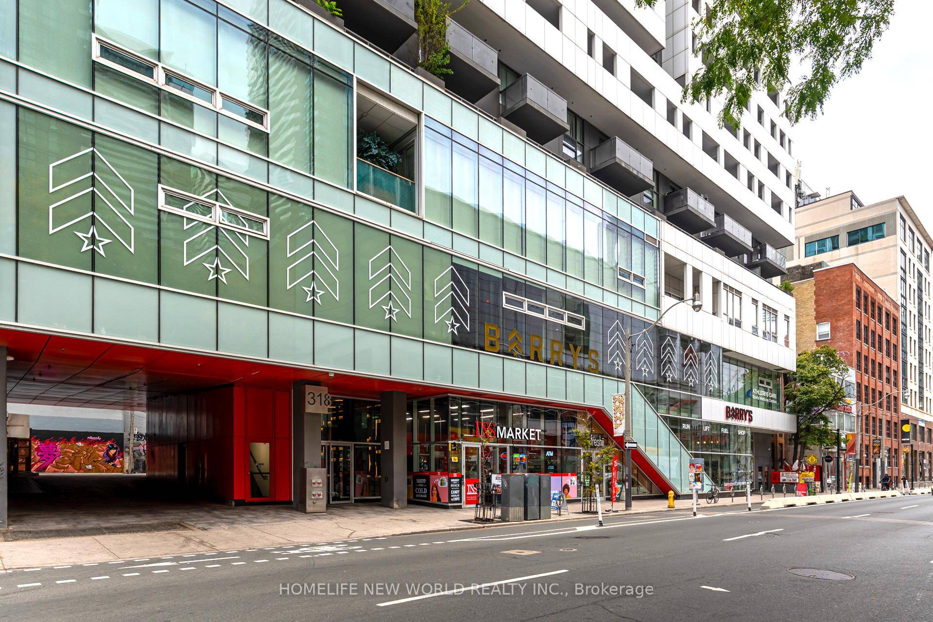 A bold and modern landmark in Toronto's vibrant Entertainment District, this stylish studio suite features an efficient open concept layout with high end finishes throughout.