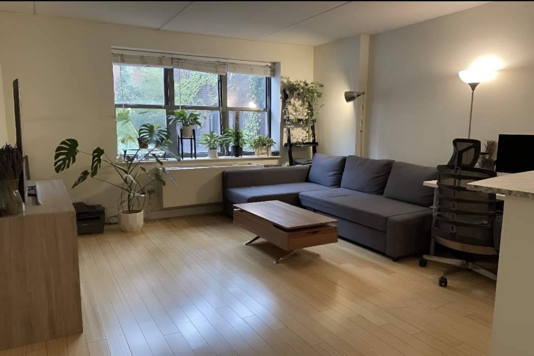 Move right into this modern, thoughtfully designed home that checks all the boxes for ideal New York City living.
