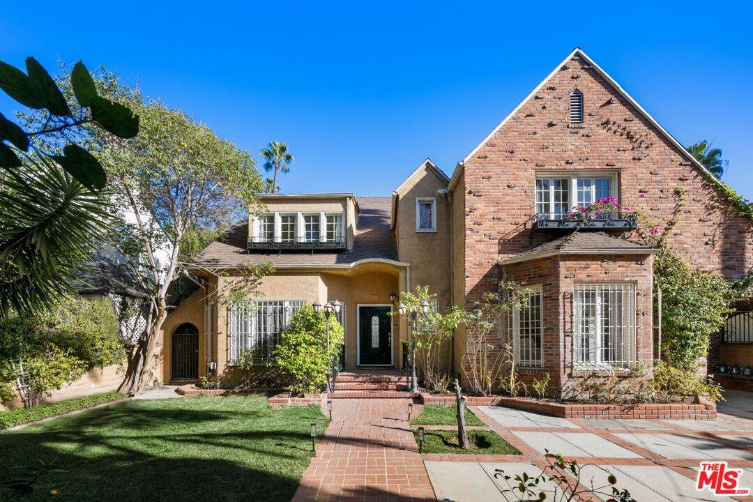658  S Highland Ave 5BR Hancock Park La