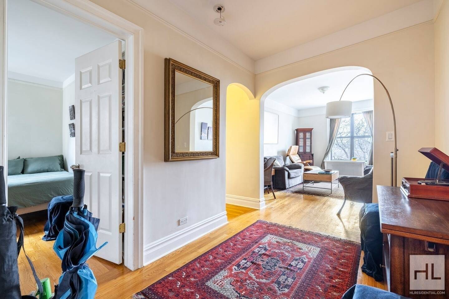 Furnished Condo with Park View in Hamilton Heights Short Term Lease Available !