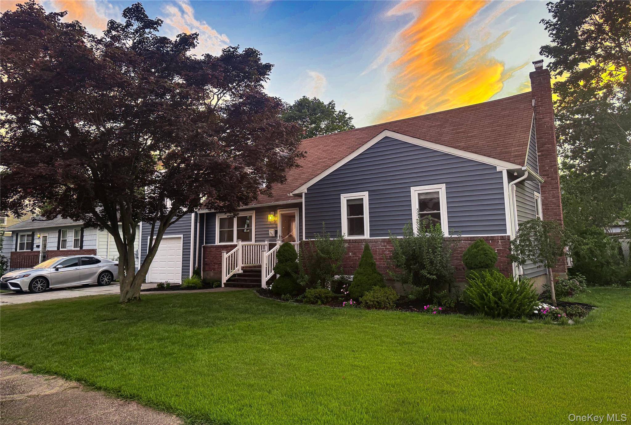 This beautifully renovated 4 bedroom 2 bathroom open concept Cape is perfectly situated in the heart of West Islip, close to schools, parks, shopping and beaches.