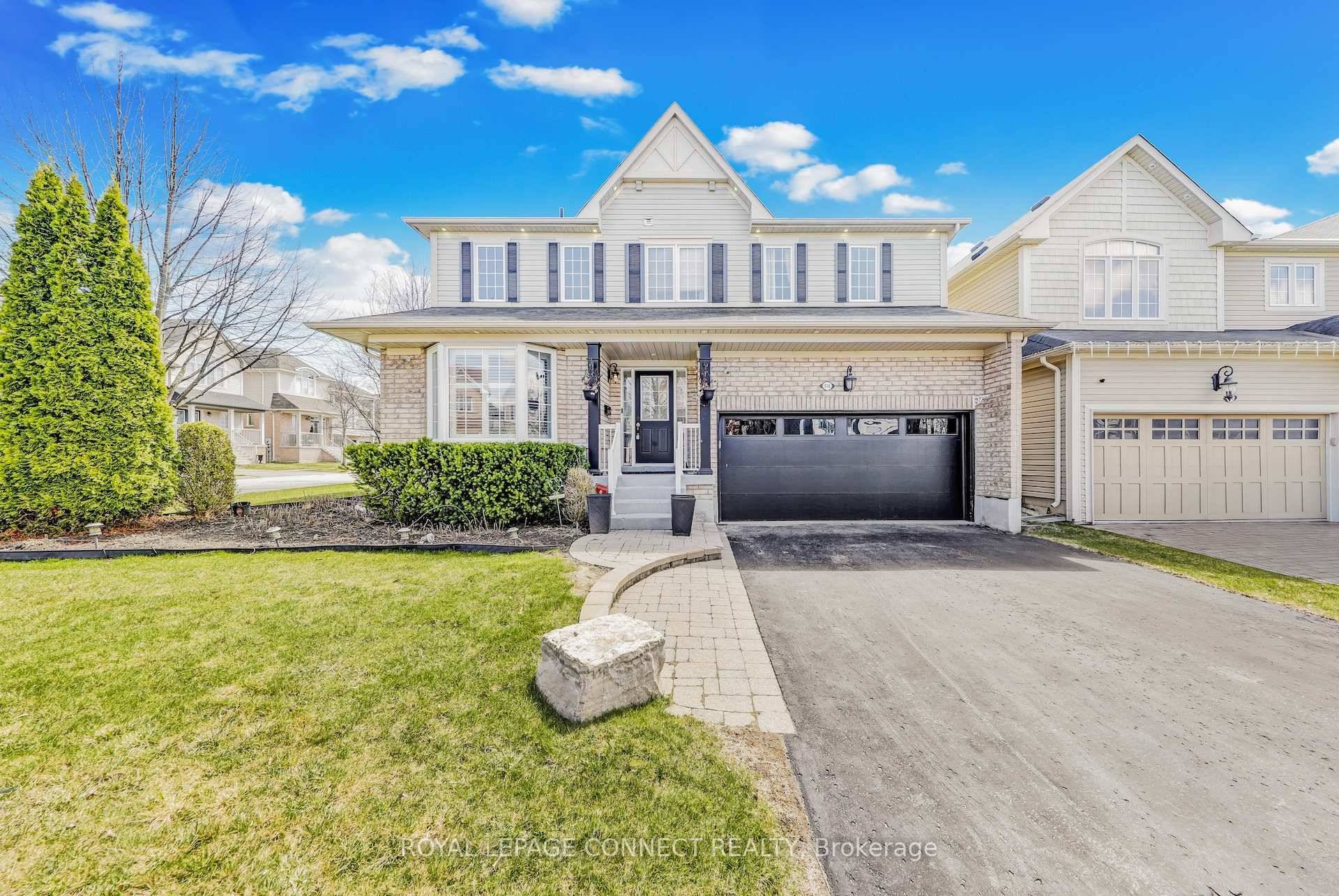 Stunning detached corner lot in a family oriented area offers 4 large bedrooms.