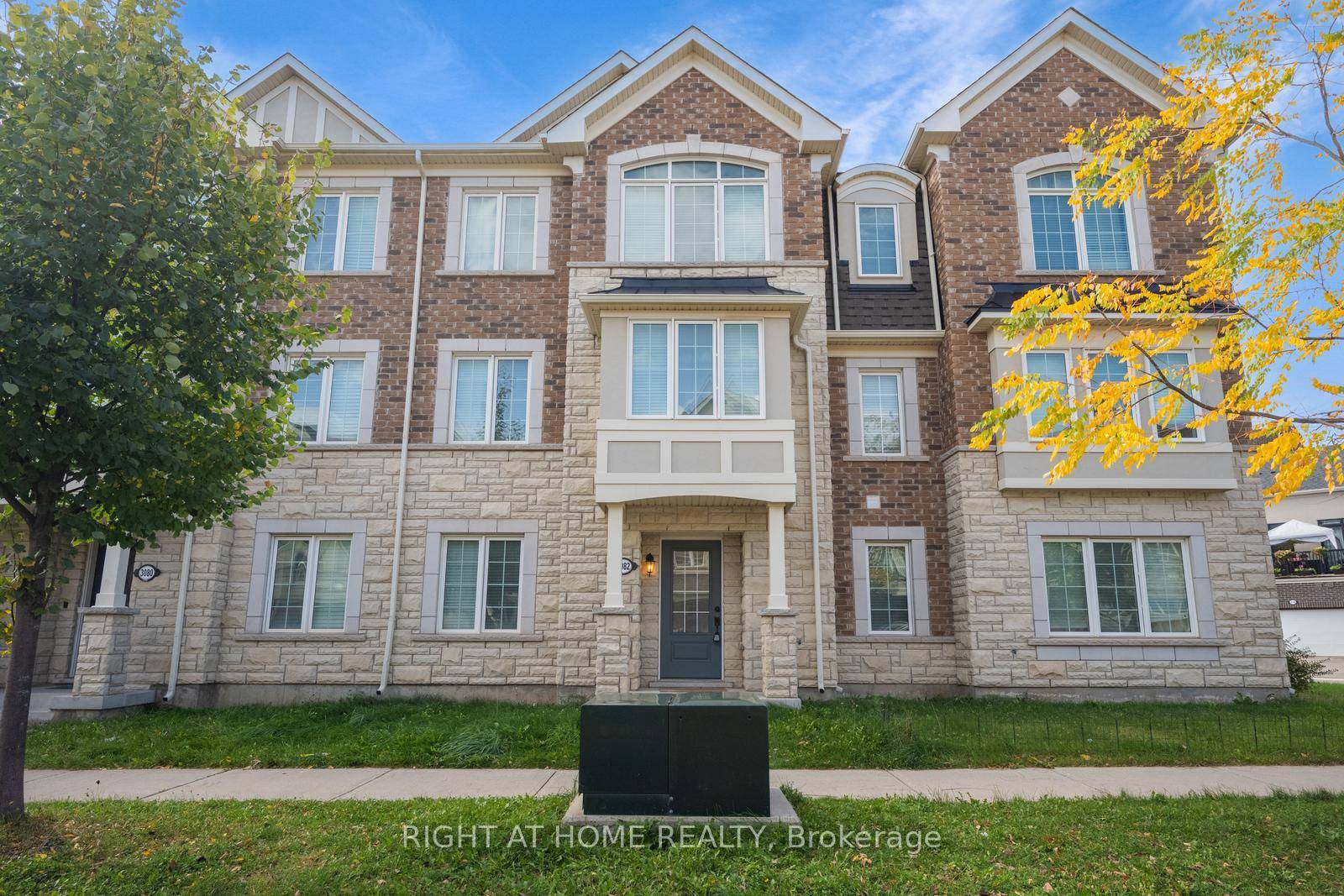 Elegant and impeccably maintained 4 1 bedroom townhouse for lease in the prestigious Preserve community of Oakville.