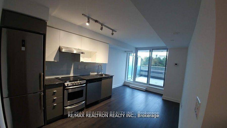 Jr 1 Bedroom At Yorkdale Condos.