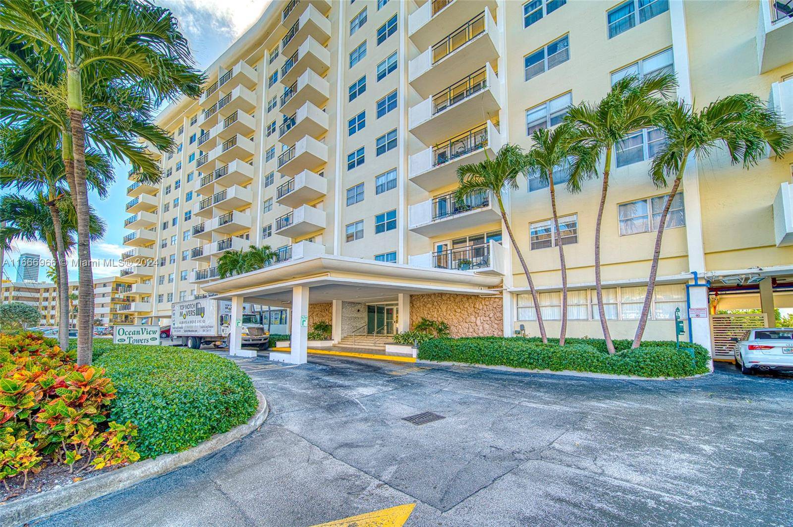 Coastal Living Awaits ! Welcome to this charming 9th floor corner unit, where breathtaking intracoastal views set the stage for your dream home.