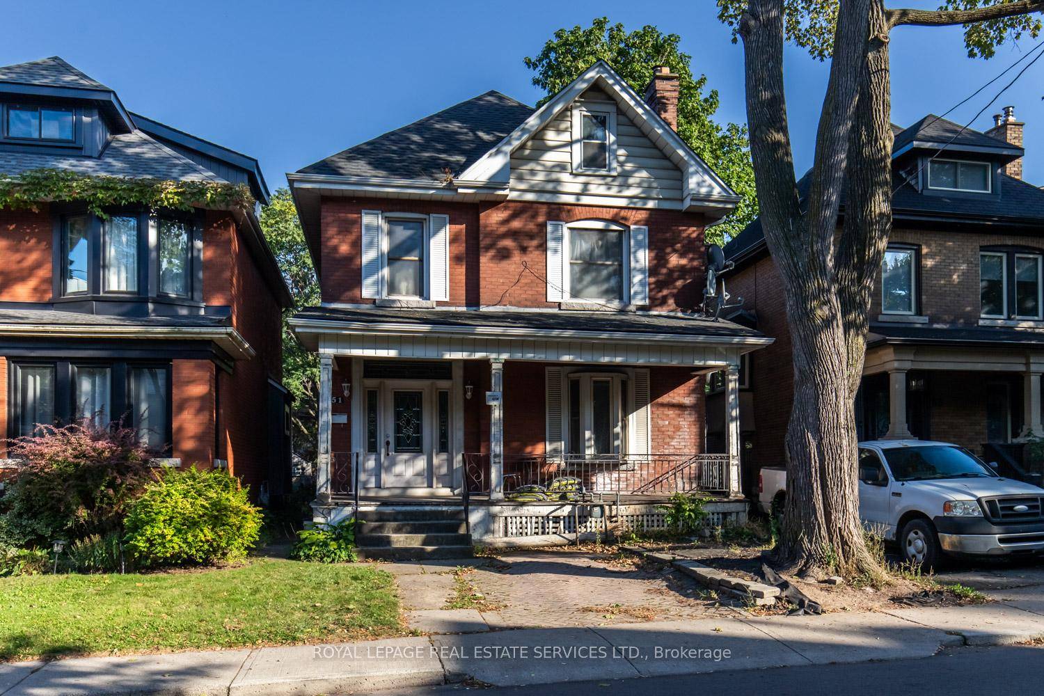 Welcome to Barnesdale Avenue South, in the heart of Hamiltons sought after Stipley neighbourhood.