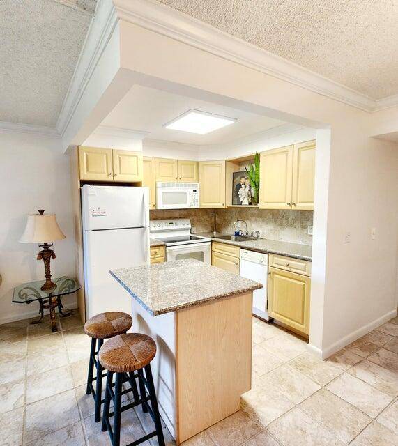 Updated First Floor 1 Bed 1 Bathroom.