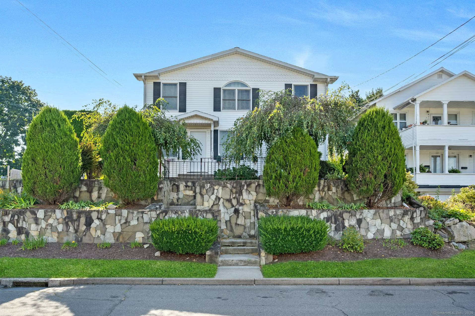 Live and invest in the heart of Fairfield, CT Fantastic opportunity to own a duplex in a prime location.