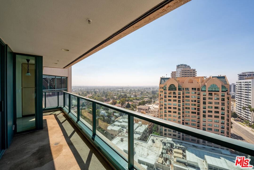 10490 Wilshire Blvd 2BR Westwood La