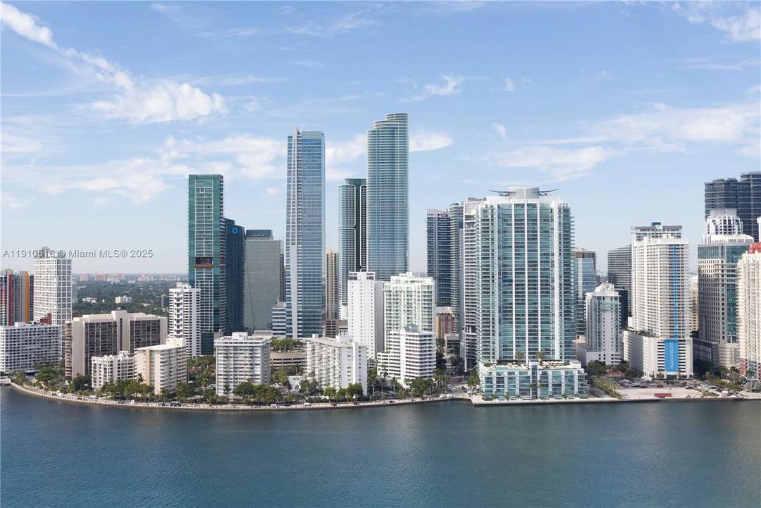 Cipriani Residences Miami redefines sophistication in the heart of Brickell.