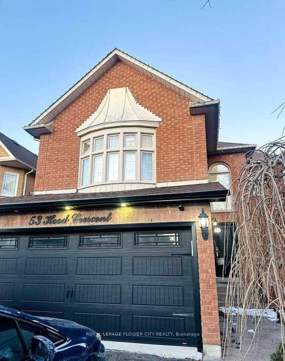 Bright amp ; Spacious 3 Bedroom Upper Level Home in Prime Brampton Location Welcome to 53 Hood Crescent UPPER Level a well maintained and generously sized 3 bedroom 3 washroom ...