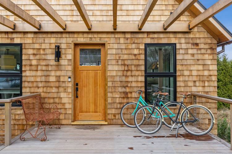 Newly Built Sag harbor Beauty!