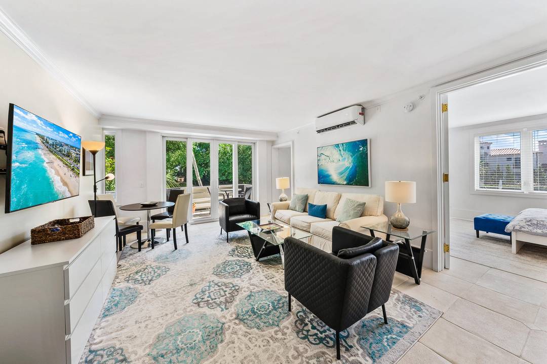 A spot to spend the season just across from the Everglades lagoon.