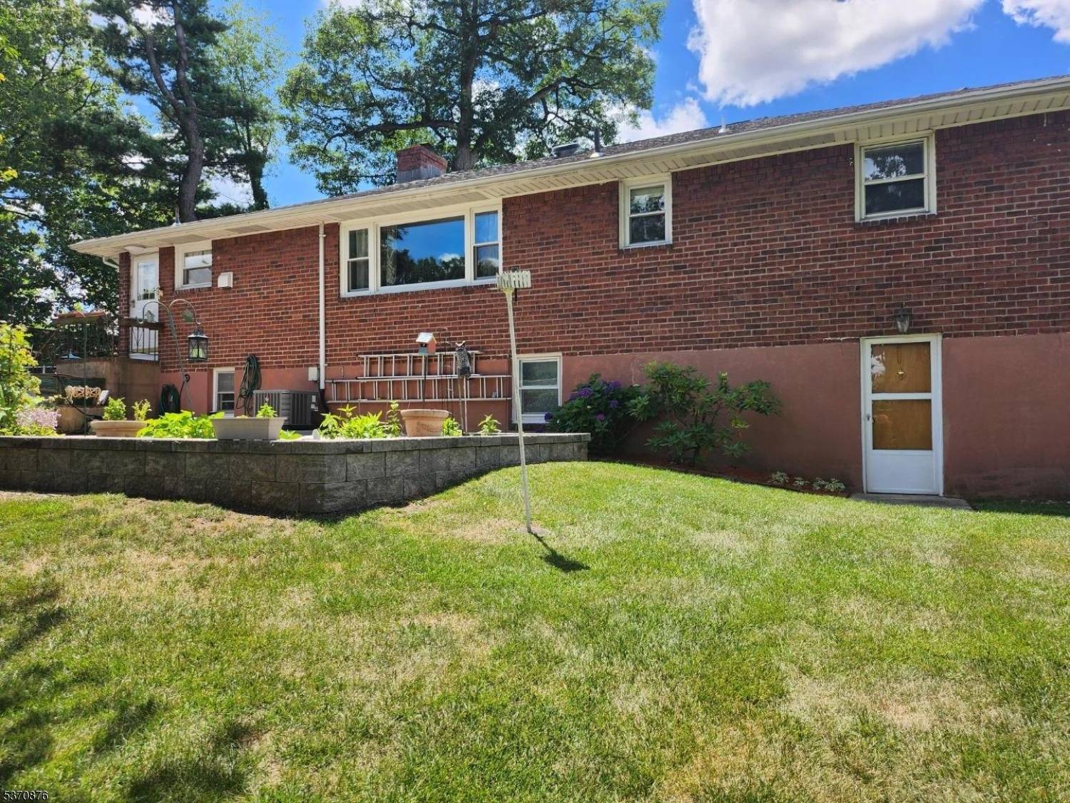 Crestmont Rd Little Falls Twp. New Jersey Single-Family