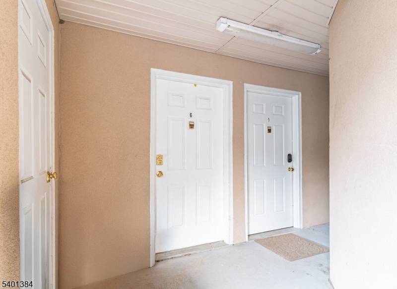 Experience ultimate convenience in the heart of South Orange !