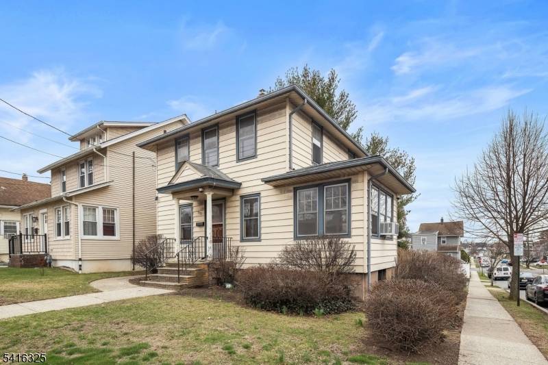 Opportunities like this in Lyndhurst rarely come to market.