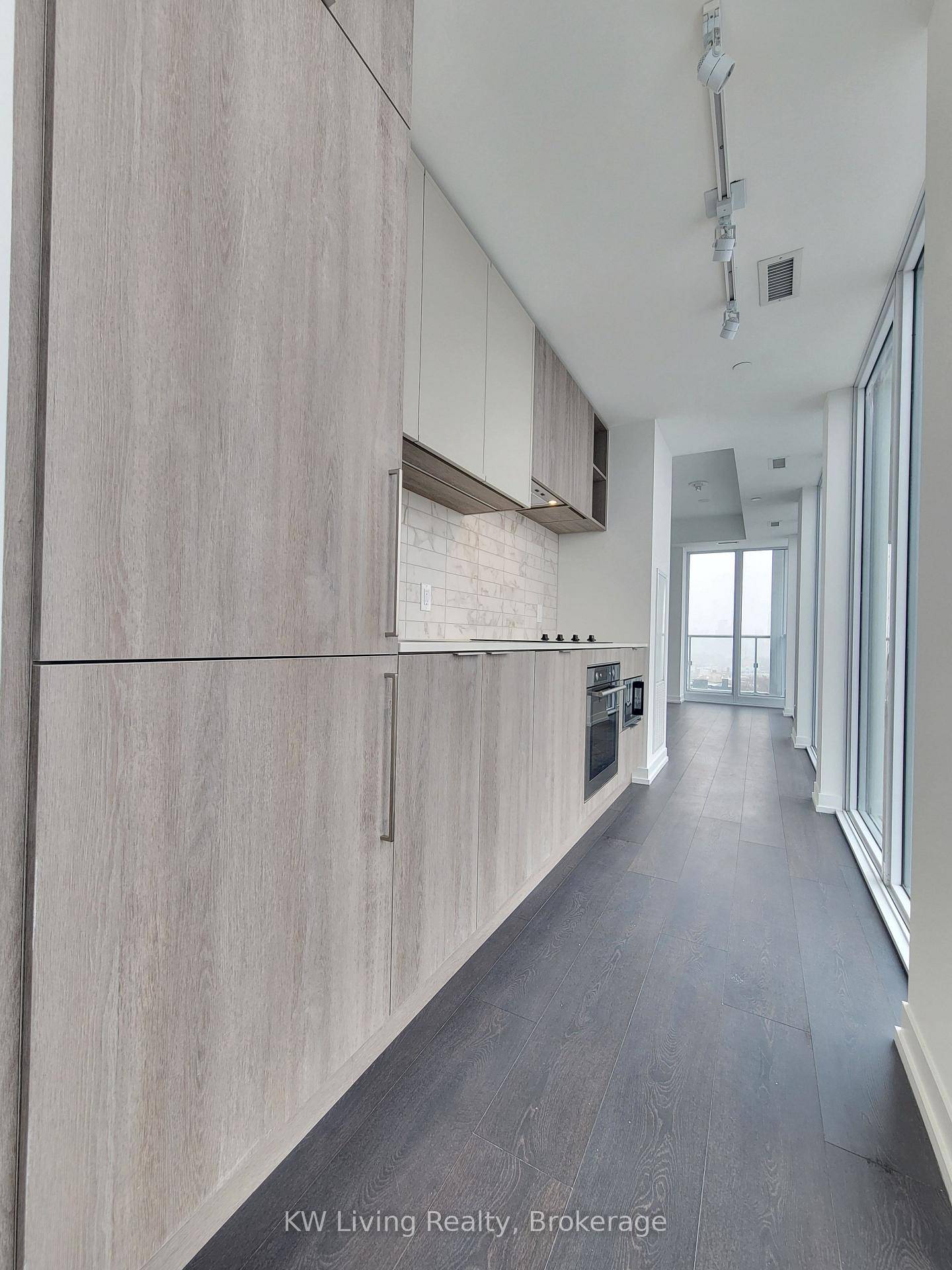 Luxury Bachelor Unit Located At The Forest Hill Condo Developed BY Centre court.